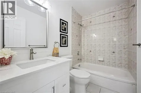 5147 Ravine Crescent Burlington ON L7L 6N3