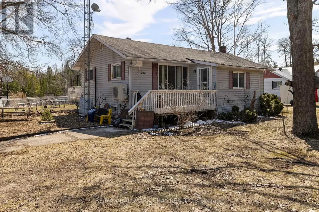 2121 Klondike Park Road Wasaga Beach ON L9Z 2W9