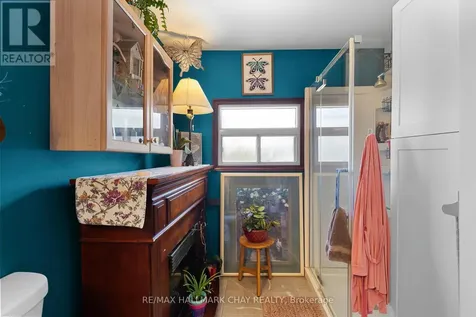 2121 Klondike Park Road Wasaga Beach ON L9Z 2W9