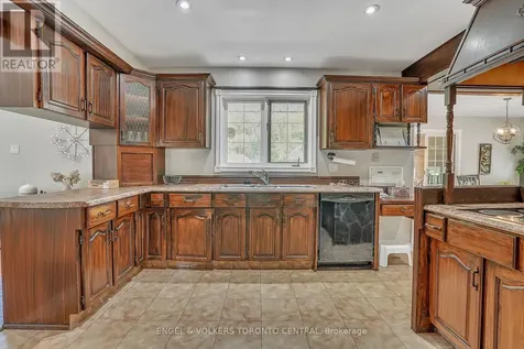 1946 Wilkinson Street Innisfil ON L9S 1X3