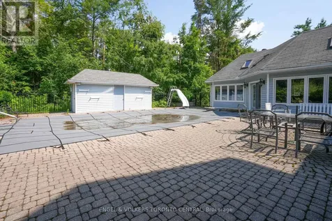 1946 Wilkinson Street Innisfil ON L9S 1X3