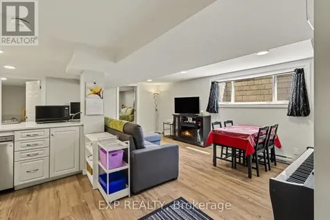 2 Folkstone Court Ottawa ON K1B 4J9