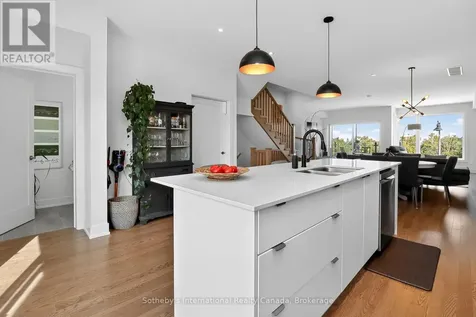 117 Sladden Court Blue Mountains ON N0H 2P0