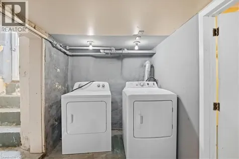 31 Bingeman Street Kitchener ON N2H 2R7