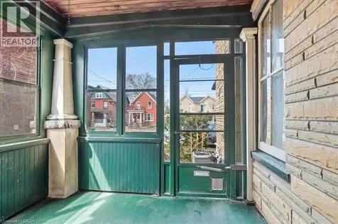 31 Bingeman Street Kitchener ON N2H 2R7
