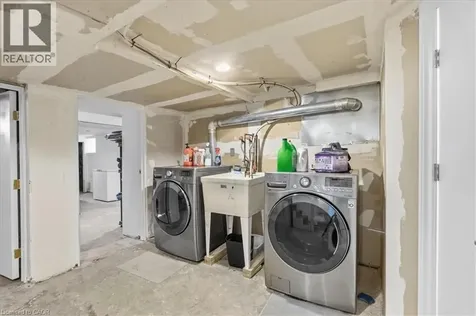 31 Bingeman Street Kitchener ON N2H 2R7