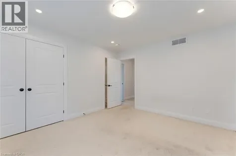 629 Doonwoods Crescent Kitchener ON N2P 0E6