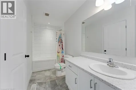 629 Doonwoods Crescent Kitchener ON N2P 0E6