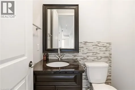 991 Glenwood Avenue Burlington ON L7T 2K1