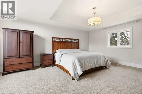 991 Glenwood Avenue Burlington ON L7T 2K1