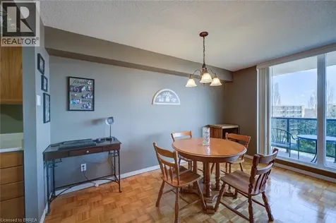 9 Bonheur Court Brantford ON N3P 1Z5