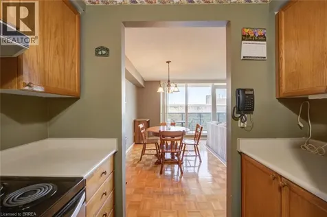 9 Bonheur Court Brantford ON N3P 1Z5