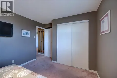 9 Bonheur Court Brantford ON N3P 1Z5