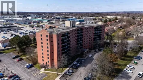 9 Bonheur Court Brantford ON N3P 1Z5