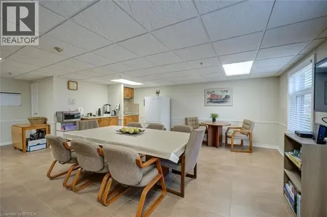 9 Bonheur Court Brantford ON N3P 1Z5