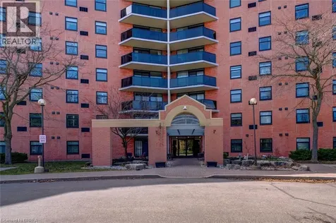 9 Bonheur Court Brantford ON N3P 1Z5