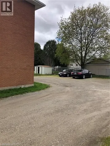 29 Pontiac Street Brantford ON N3S 2A6