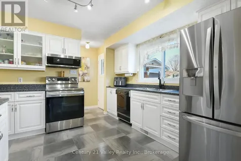 862 Kedrosky Drive Renfrew ON K7V 4E2