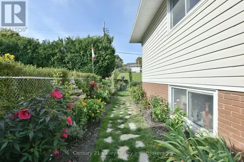 862 Kedrosky Drive Renfrew ON K7V 4E2