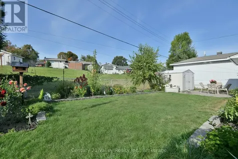 862 Kedrosky Drive Renfrew ON K7V 4E2