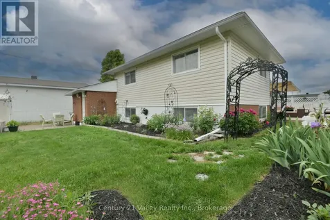 862 Kedrosky Drive Renfrew ON K7V 4E2