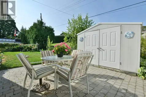 862 Kedrosky Drive Renfrew ON K7V 4E2