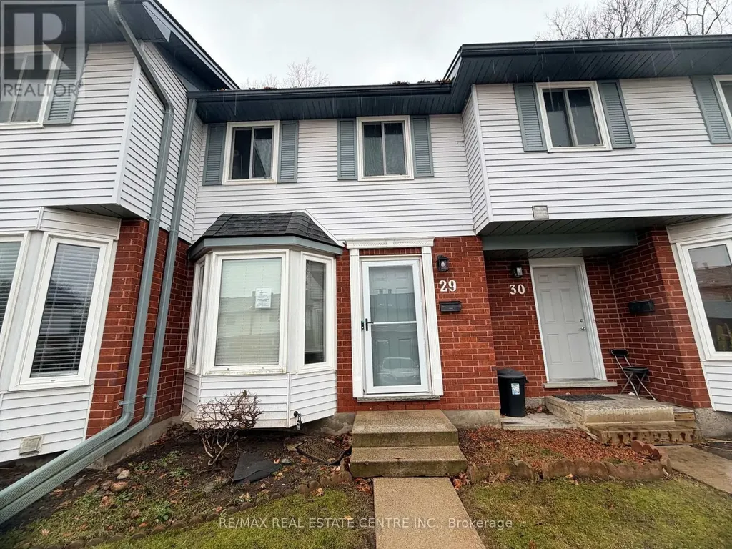 219 Kingswood Drive Kitchener ON N2E 3J5