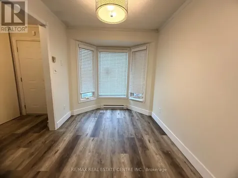 219 Kingswood Drive Kitchener ON N2E 3J5