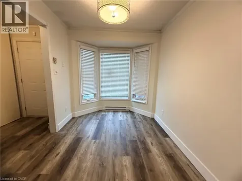 219 Kingswood Drive Kitchener ON N2E 3J5