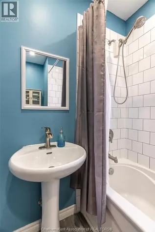 59 Prince Arthur Avenue Chatham ON N7M 1X5