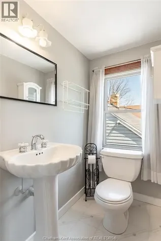 59 Prince Arthur Avenue Chatham ON N7M 1X5