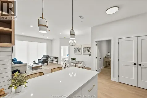 364 Grand Avenue East Chatham ON N7L 1W6