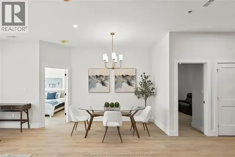 364 Grand Avenue East Chatham ON N7L 1W6