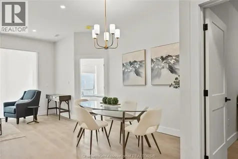 364 Grand Avenue East Chatham ON N7L 1W6