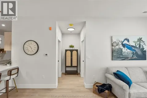364 Grand Avenue East Chatham ON N7L 1W6