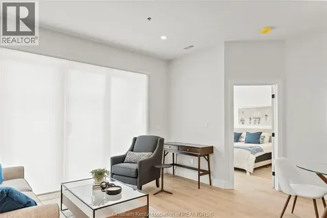 364 Grand Avenue East Chatham ON N7L 1W6