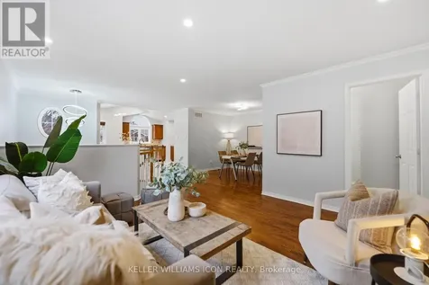 125 Castle Glen Crescent Ottawa ON K2L 4G9