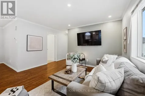 125 Castle Glen Crescent Ottawa ON K2L 4G9