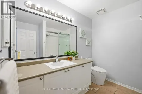 125 Castle Glen Crescent Ottawa ON K2L 4G9