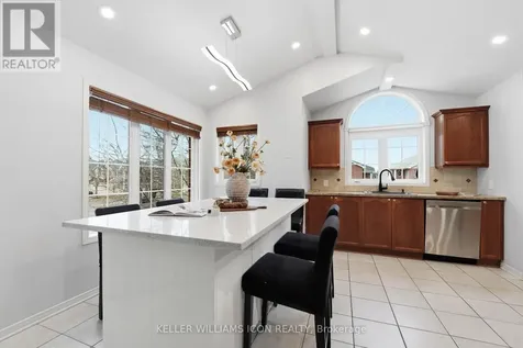 125 Castle Glen Crescent Ottawa ON K2L 4G9