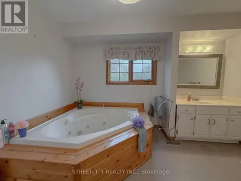 518 Camden Street Chatham-kent ON N0P 1M0