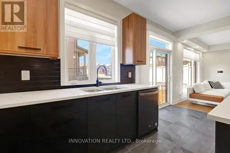 429 Fernside Street Ottawa ON K2T 0L2