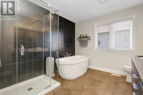 429 Fernside Street Ottawa ON K2T 0L2