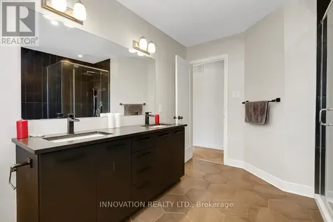 429 Fernside Street Ottawa ON K2T 0L2