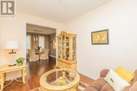 30 Summitview Drive Ottawa ON K2M 2V9