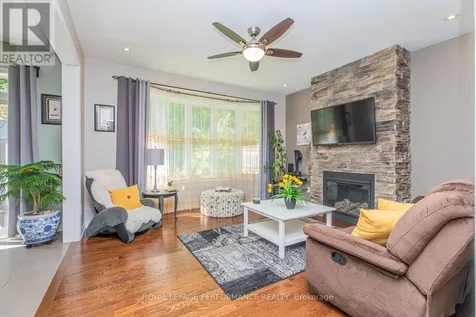 30 Summitview Drive Ottawa ON K2M 2V9