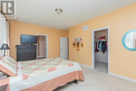 30 Summitview Drive Ottawa ON K2M 2V9