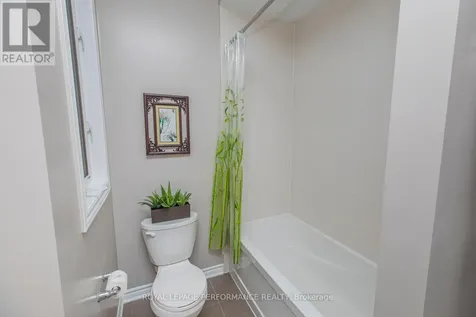 30 Summitview Drive Ottawa ON K2M 2V9