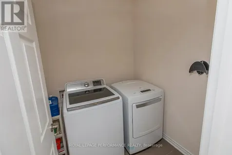 30 Summitview Drive Ottawa ON K2M 2V9