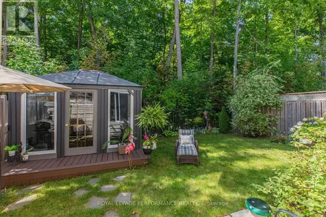 30 Summitview Drive Ottawa ON K2M 2V9